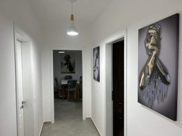 Tirane, jepet me qera apartament Kati 3, 90 m² 400 Euro (ASTIR)