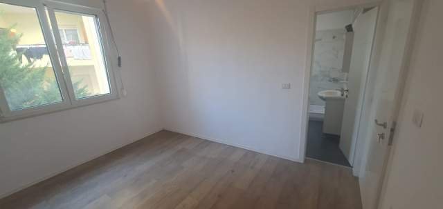 Tirane, shes apartament 3+1+A+BLK Kati 2, 167 m² 240.000 Euro (Kopshti Zoologjik)