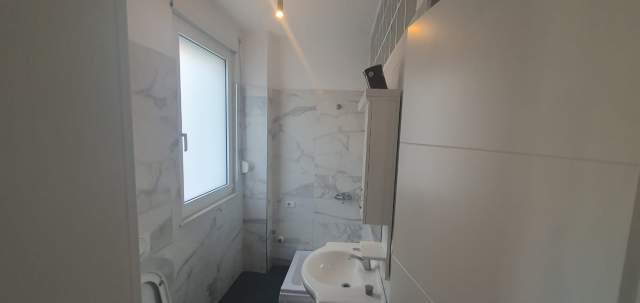 Tirane, shitet apartament 3+1 Kati 2, 167 m² 240.000 Euro (Kopshti Zoologjik)