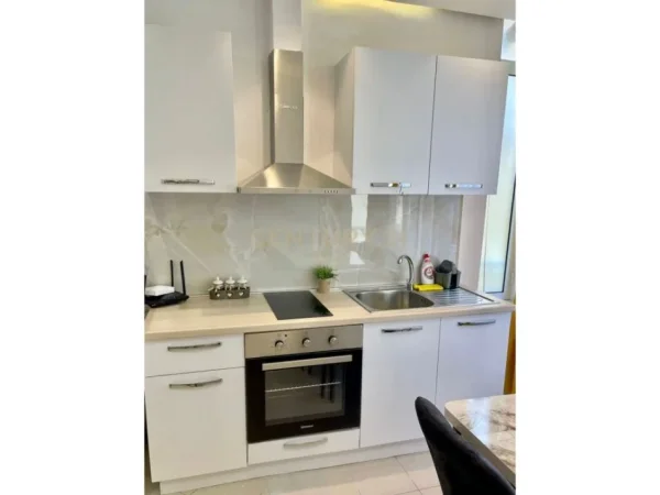 Durres, shitet , 50 m² 58.000 € (NE ZONEN E SHKEMBIT TE KAVAJES!)