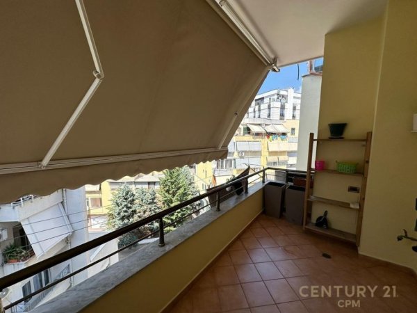 Tirane, jepet me qera apartament 1+1 Kati 4, 70 m² 600 € (Kopshtit zoologjik)