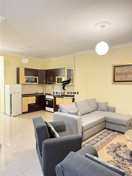 Tirane, jepet me qera apartament 2+1+Ballkon Kati 1, 100 m² 600 € (DON BOSKO)