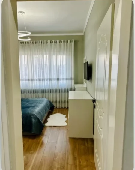 Tirane, shitet apartament 4+1 Kati 4, 126 m² 250.000 € (Ali Demi)