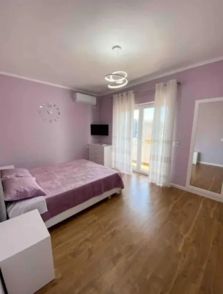 Tirane, shitet apartament 4+1 Kati 4, 126 m² 250.000 € (Ali Demi)