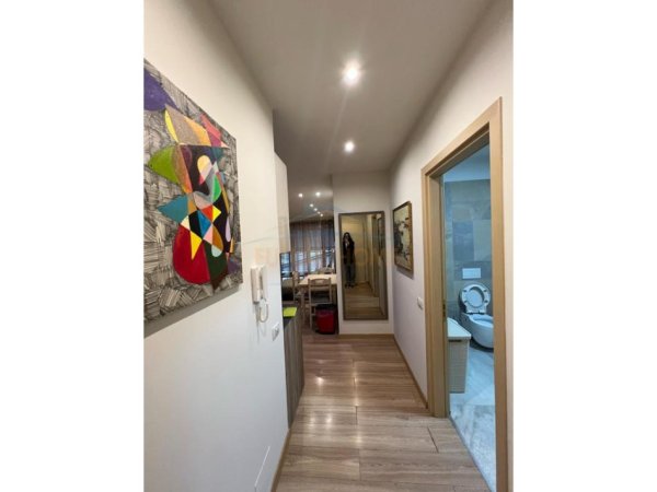 Tirane, jap me qera apartament 2+1 Kati 4, 78 m² 800 € (Zogu i Zi)