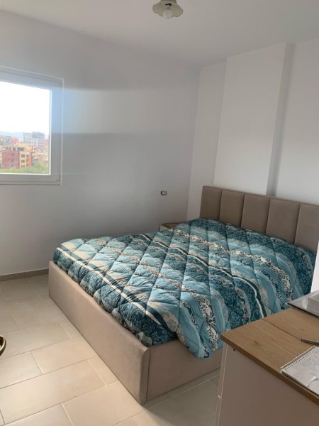 Tirane, jepet me qera apartament 1+1 Kati 7, 60 m² 600 € (Pranë Kompleksit Delijorgji)