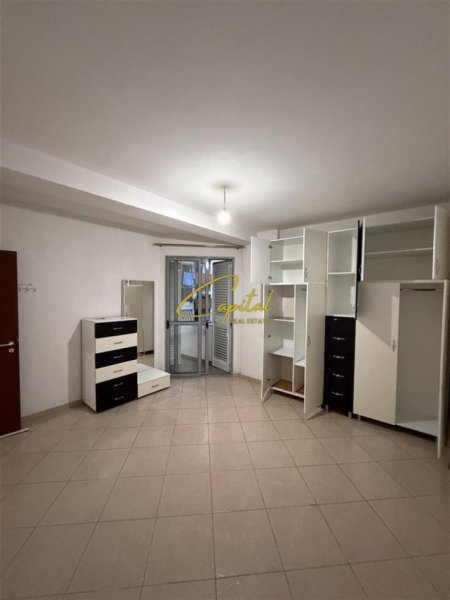 Tirane, shitet apartament 2+1 Kati 3, 88 m² 130.000 € (YZBERISHT)