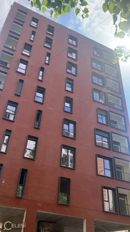 Tirane, shitet apartament Kati 1, 46 m² 173.872 € (SHITET SUPER GARSONIERE NE 5 MAJI)