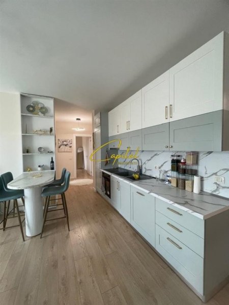 Tirane, shitet apartament 2+1 Kati 11, 71 m² 195.000 € (RRUGA E KAVAJES)