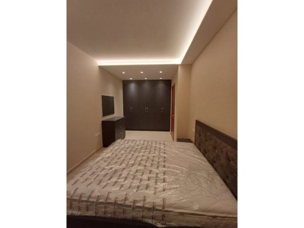Tirane, jepet me qera apartament 1+1 Kati 8, 64 m² 450 € (Misto Mame)