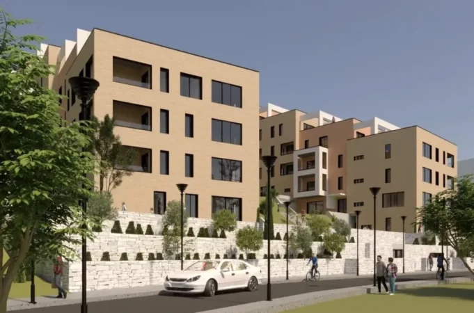 Shiten dy poste parkimi ne fund te kopshtit zoologjik prane kopshtit botanik