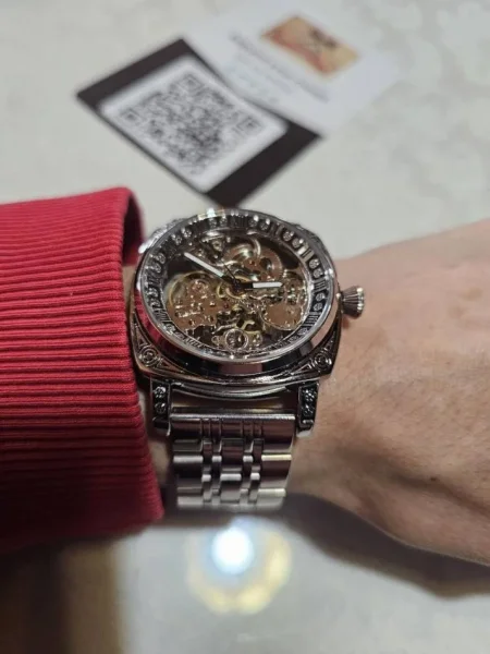 Tirane, shes **Ora Automatike – Super Dizajn, Super Klas!** 40 €