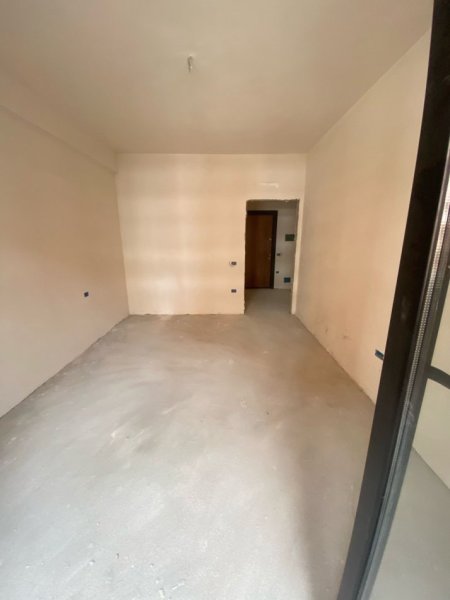 Tirane, jepet me qera apartament 1+1 Kati 2, 63 m² 100.000 € (Rruga Teodor keko)