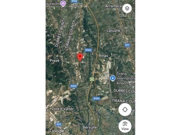 Tirane, shitet toke , 10.000 m² 700.000 € (Fushe Preze, Rinas)