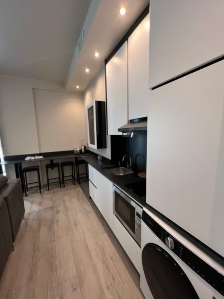 Tirane, jepet me qera apartament 1+1+Ballkon Kati 2 45 m² 600 € (Kopshti Zoologjik)