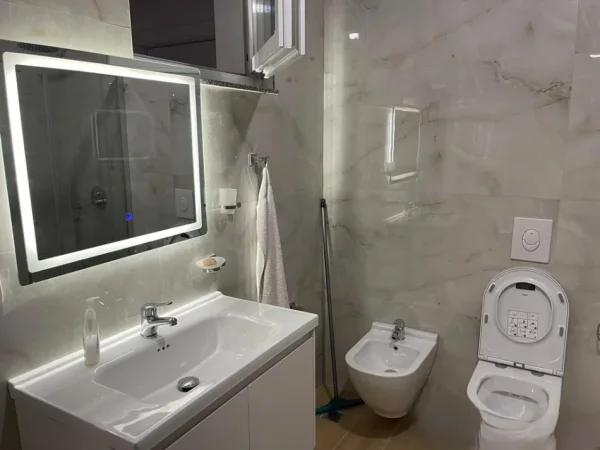 Tirane, shitet apartament 3+1+Ballkon Kati 0, 138 m² 199.000 € 