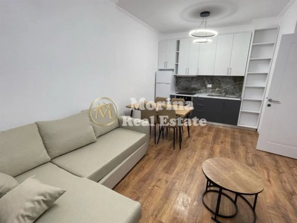 Tirane, jepet me qera apartament 1+1 Kati 3, 70 m² 550 € (Stacioni i Trenit)