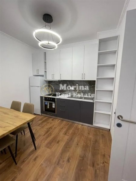 Tirane, jepet me qera apartament 1+1 Kati 3, 70 m² 550 € (Stacioni i Trenit)