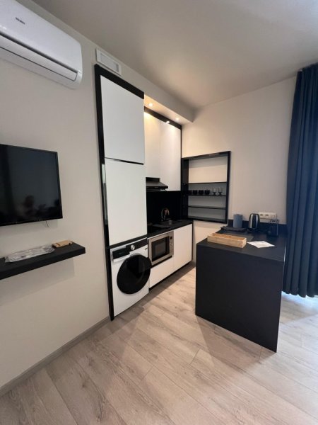 Tirane, jepet me qera apartament 1+1 Kati 2, 65 m² 700€ (Kopshti Zoologjik)