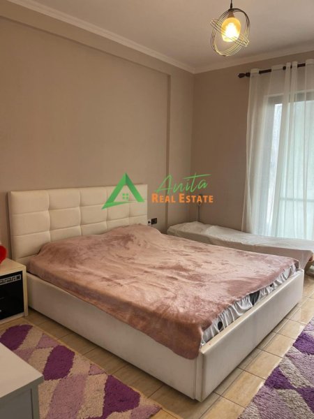 Tirane, jepet me qera apartament 1+1+Ballkon Kati 6, 75 m² 550 Euro, Rruga e Dibres