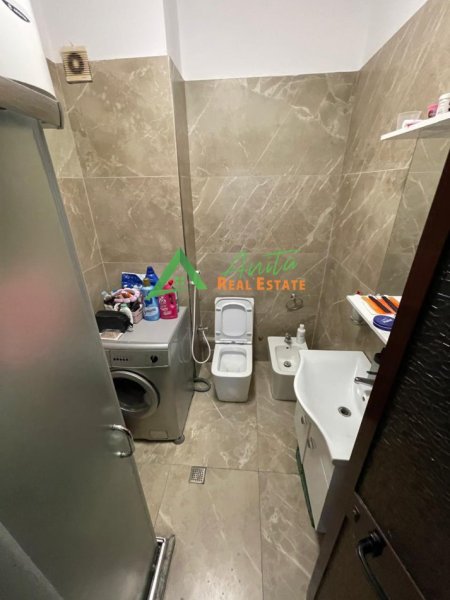 Tirane, jepet me qera apartament 1+1+Ballkon Kati 6, 75 m² 550 Euro, Rruga e Dibres