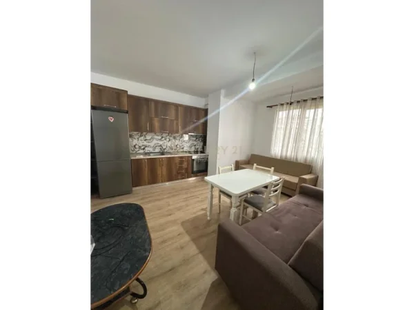 Tirane, shes apartament 2+1 Kati 2, 74 m² 95.000 € (fresk)
