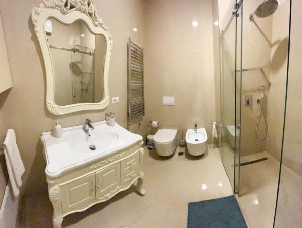 Tirane, jepet me qera apartament 1+1 Kati 2, 70 m² 1.200 € (Joy rezidence TEG)