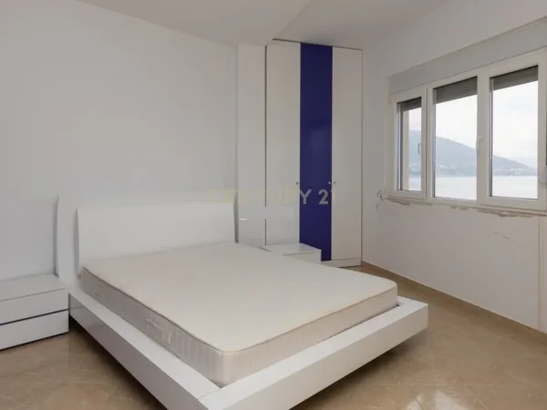 Vlore, shitet apartament 2+1 Kati 5, 106 m² 330.000 € (Në Lungomare 1 me Pamje Deti)