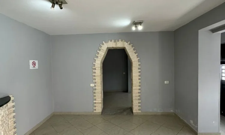 Kavaje, shitet dyqan Kati 1, 100 m² 105.000 € (Shetitorja Kavaljon, ,Kavaje)