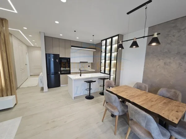 Tirane, jepet me qera apartament 2+1+Aneks+Ballkon Kati 1, 136 m² 1.500 € (Sofia Residence, TEG, Tirane.)