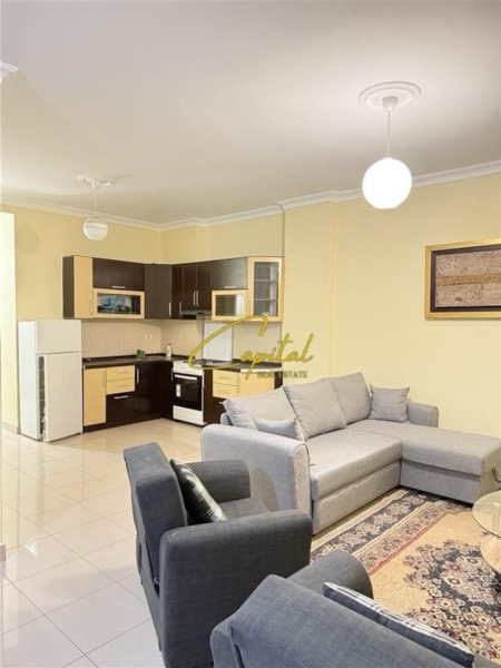 Tirane, jepet me qera apartament 2+1 Kati 1, 100 m² 600 € (DON BOSKO)