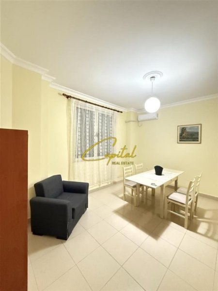 Tirane, jepet me qera apartament 2+1 Kati 1, 100 m² 600 € (DON BOSKO)