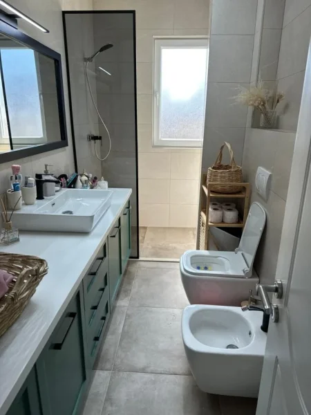 Tirane, shitet apartament 1+1+Aneks+Ballkon Kati 5, 63 m² 115.000 € (Rruga Ndre Mjeda)