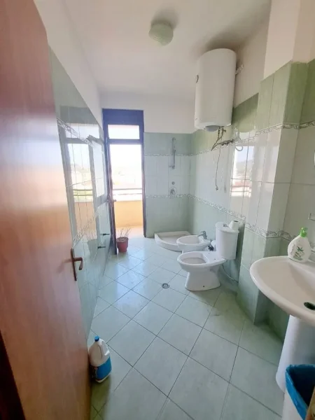 Kavaje, shitet apartament 3+1+Aneks+Ballkon , 147 m² 74.900 € (shetitorja Kavaljon,Kavaje)