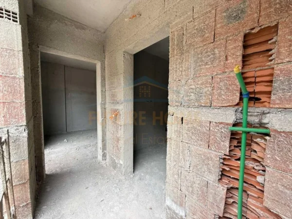 Tirane, shitet apartament 1+1+Ballkon Kati 3, 60 m² 82.000 € (Tirana Entry 2)