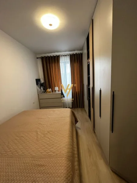 Tirane, jepet me qera apartament 1+1+Ballkon Kati 8, 53 m² 600 € (DON BOSKO)
