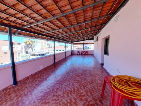 Kavaje, shitet apartament 3+1+Aneks+Ballkon Kati 2, 163 m² 92.000 € (te axhensia,Kavaje)