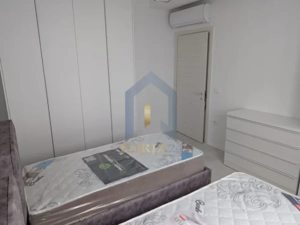 Tirane, shes 2+1 Kati 2, 96 m² (River Residence)