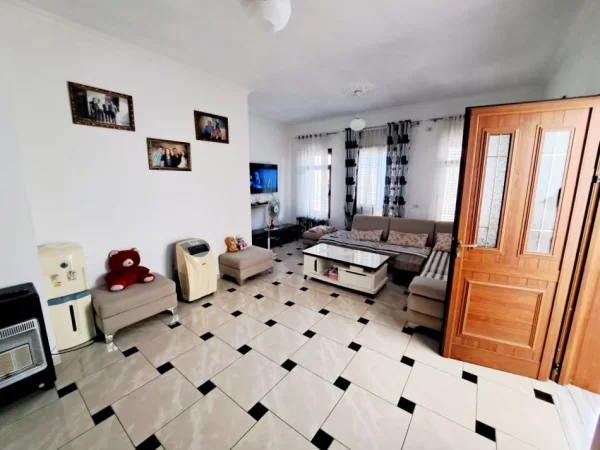 Kavaje, shitet Vile 3+1+Aneks+Ballkon Kati 2, 323 m² 109.000 € (rruga,Skuraj,Kavaje)