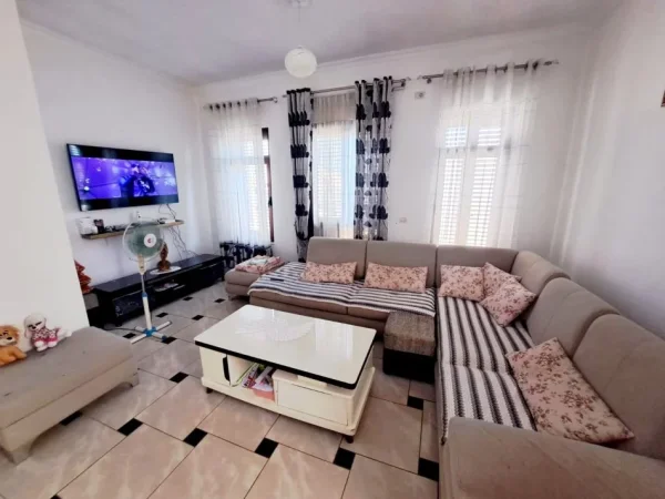 Kavaje, shitet Vile 3+1+Aneks+Ballkon Kati 2, 323 m² 109.000 € (rruga,Skuraj,Kavaje)