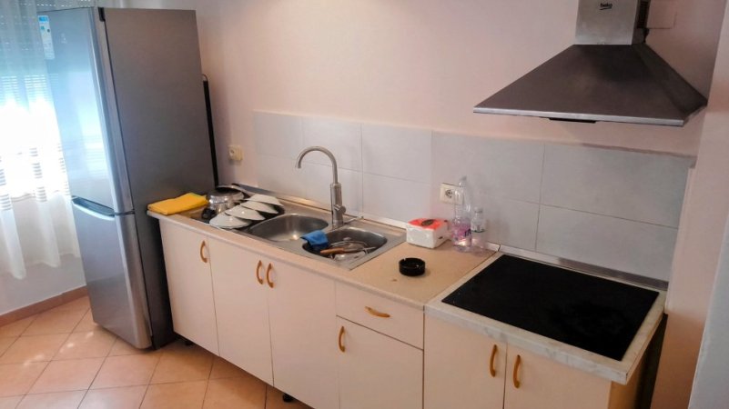 Vlore, jap me qera apartament 1+1+Aneks+Ballkon Kati 7, 1 m² 39 € (Rr.Gjergj Arianiti)
