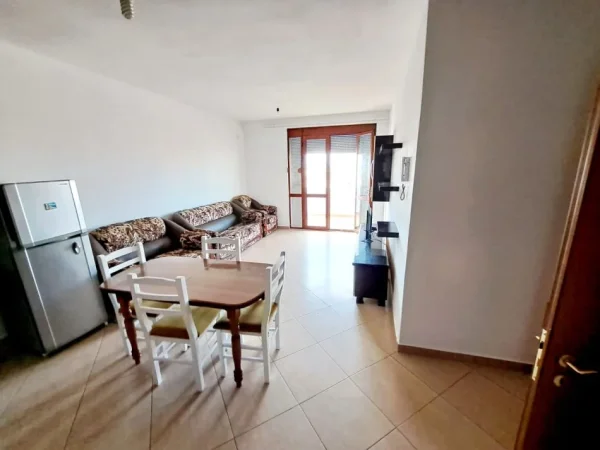 Kavaje, shitet apartament 3+1+Aneks+Ballkon Kati 4, 125 m² 72.900 € (afer tregut industrial pallat I ri,Kavaje)