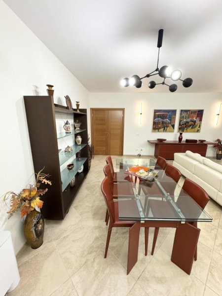Tirane, jepet me qera apartament 4+1+Aneks+Ballkon Kati 4, 216 m² 3.000 € (Bulevardi Bajram Curri, Godina ETC)