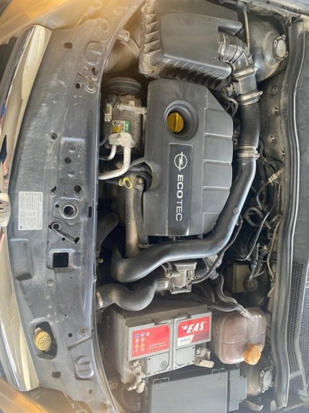 Tirane, shitet makine Opel Astra Nafte, manuale Kondicioner 167 km 2.000 €