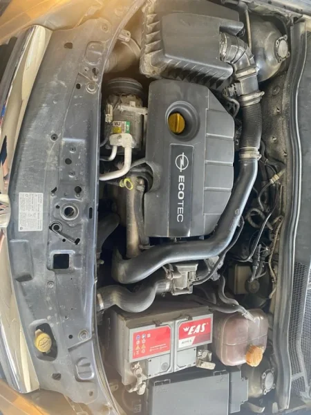 Tirane, shitet makine Opel Astra Nafte, manuale Kondicioner 167 km 2.000 €