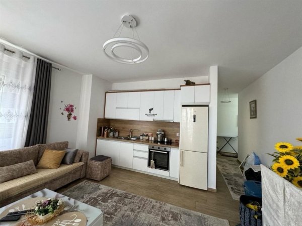Tirane, jepet me qera apartament 1+1+Ballkon Kati 5, 76 m² 550 € (DON BOSKO)