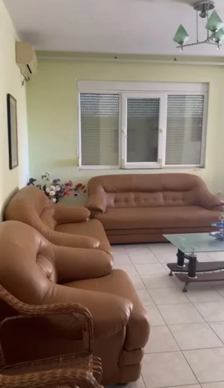 Mali Robit, shitet apartament 1+1+Aneks+Ballkon Kati 2, 65 m² 78.000 € (Mali i Robit)