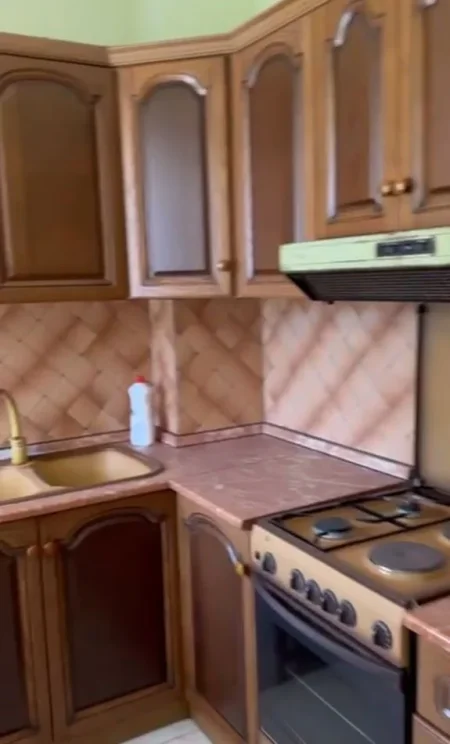 Mali Robit, shitet apartament 1+1+Aneks+Ballkon Kati 2, 65 m² 78.000 € (Mali i Robit)