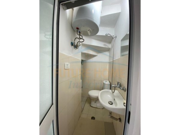Tirane, jepet me qera vetem 1 dhome 1+1 Kati 1, 33 m² 280 € (Ali Demi)