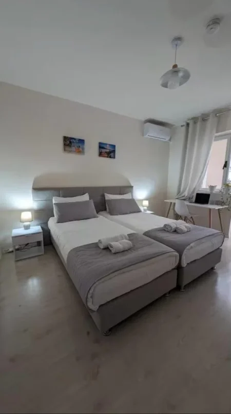 Tirane, jepet me qera apartament 1+1 Kati 2, 55 m² 600 € (stacion treni)